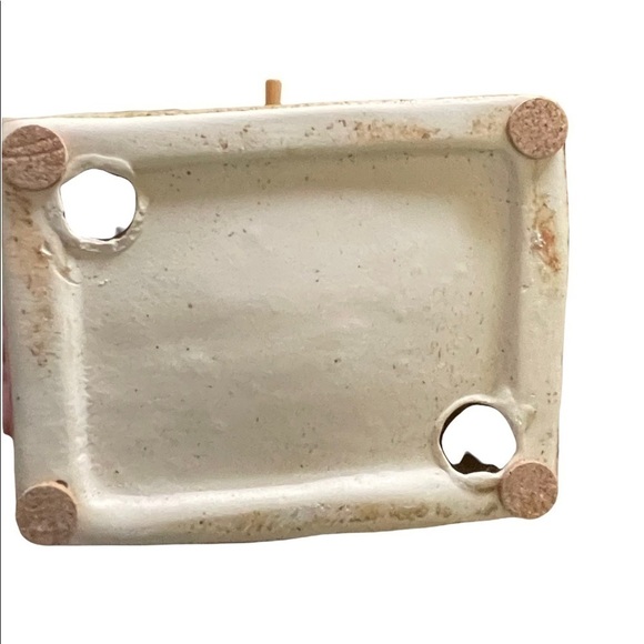 CERAMIC birdhouse with deco front, perch, chimney and bird beside it. - Picture 6 of 7